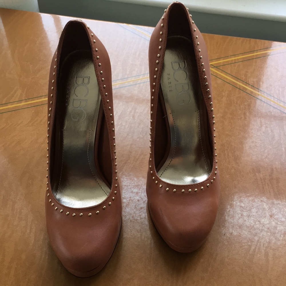 BCBG heels